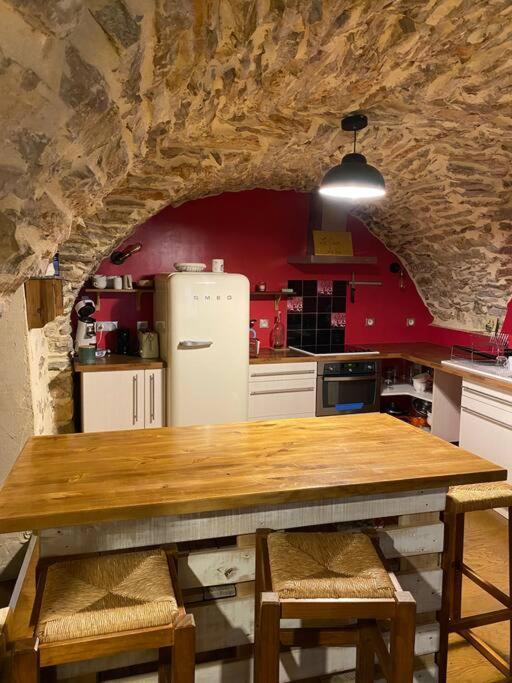 Charmante Cave Voutee 4 Personnes Saint-Jean-de-Fos Exterior foto